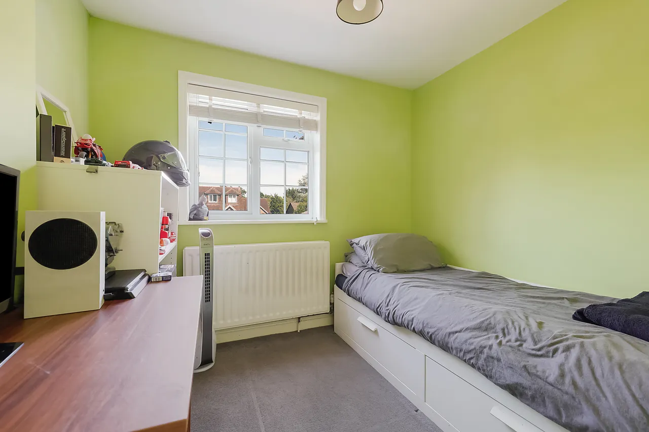 Balcombe Road, Horley, RH6, photo 9