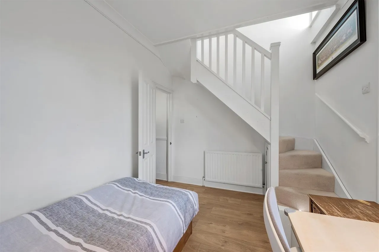 Poplar Grove, New Malden, KT3, photo 11