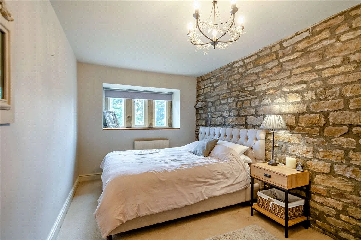 Micklethwaite Lane, Bingley, BD16, photo 13