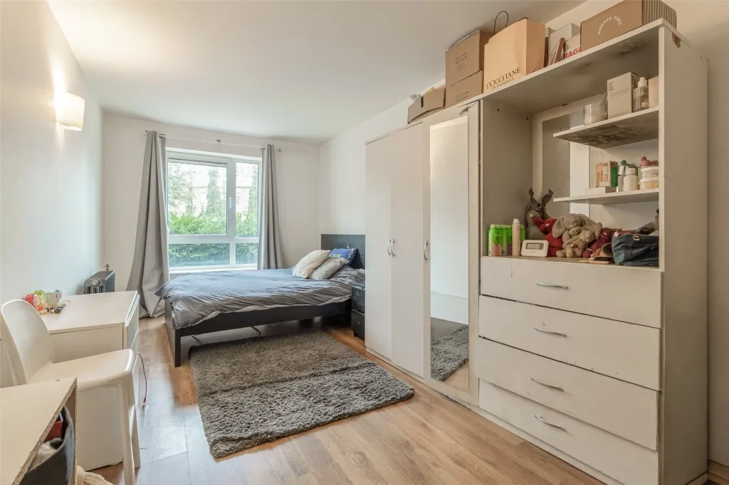 Hopton Road, Woolwich, SE18, photo 8