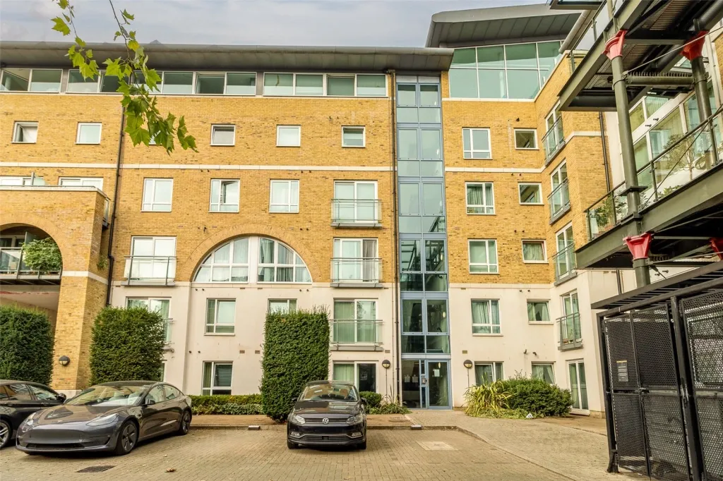 Hopton Road, Woolwich, SE18, photo 5
