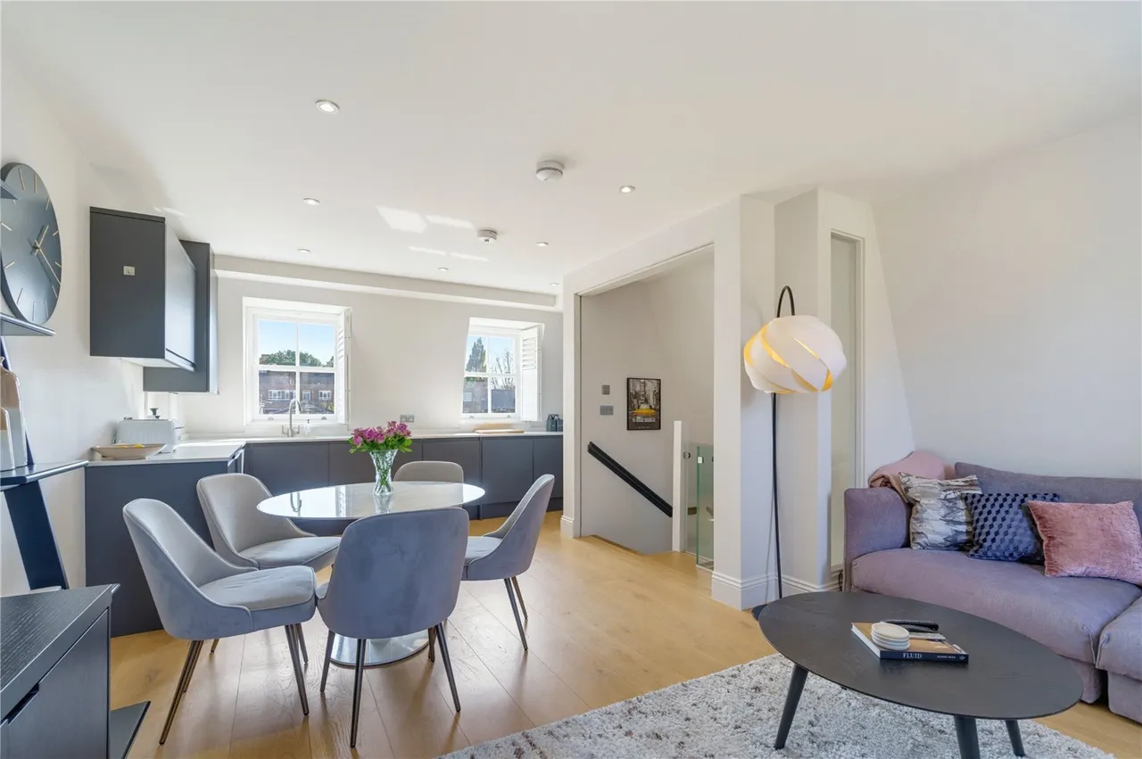 Bennerley Road, London, SW11, photo 2
