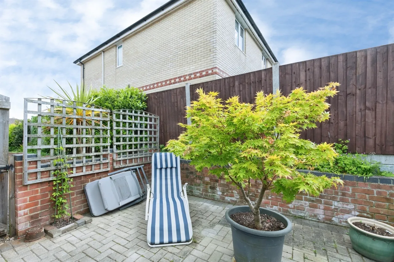 High Howe Gardens, Bournemouth, BH11, photo 19