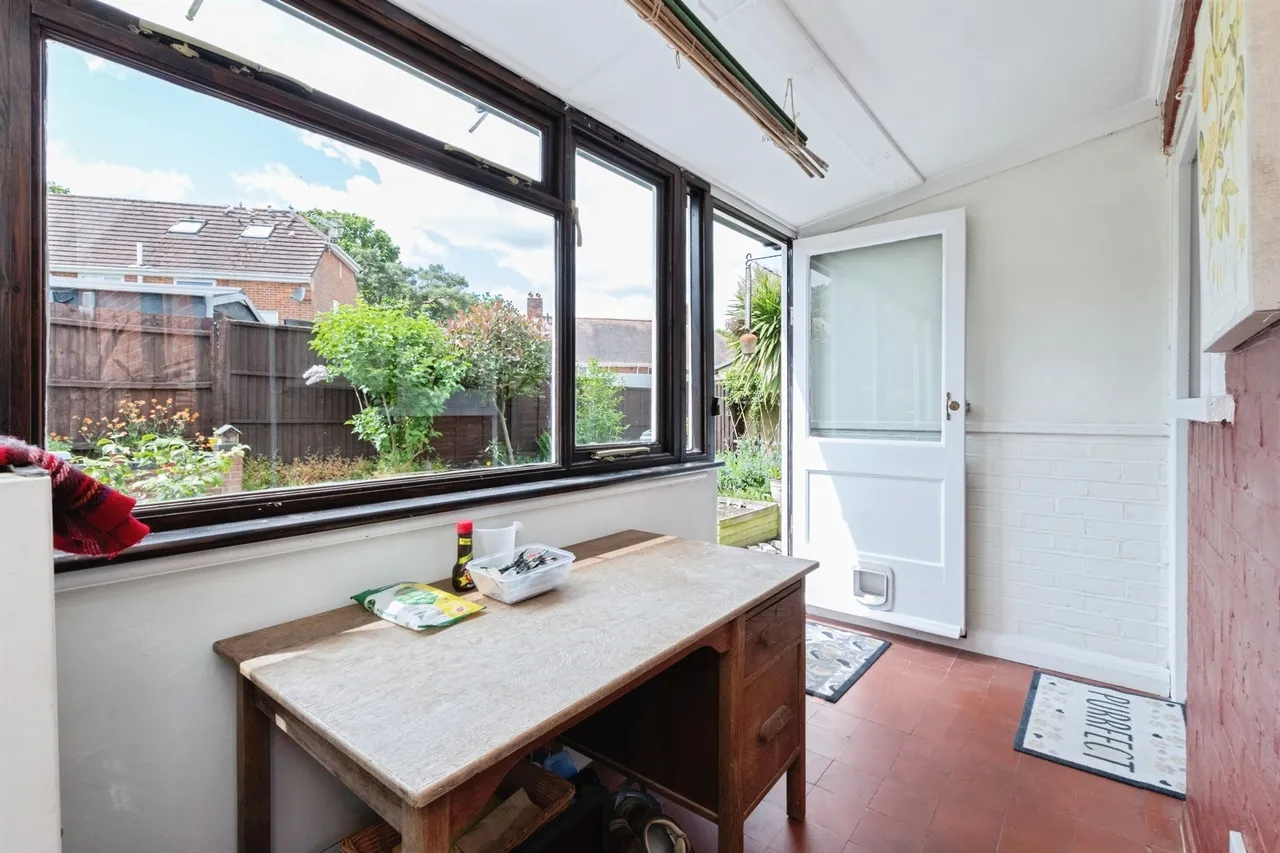 High Howe Gardens, Bournemouth, BH11, photo 4