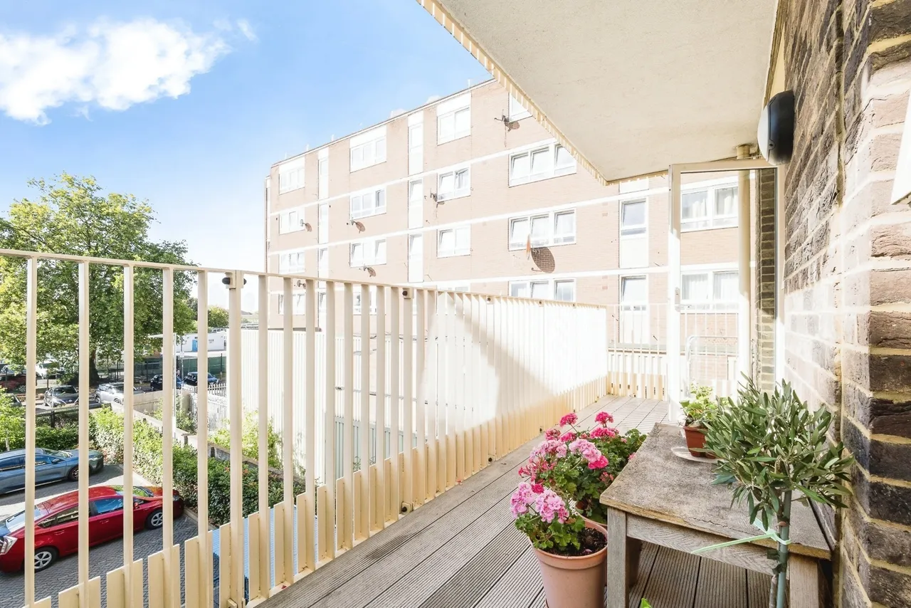 Rainham Road North, Dagenham, RM10, photo 12