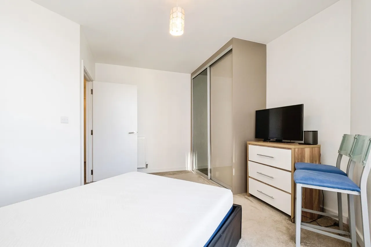 Rainham Road North, Dagenham, RM10, photo 11