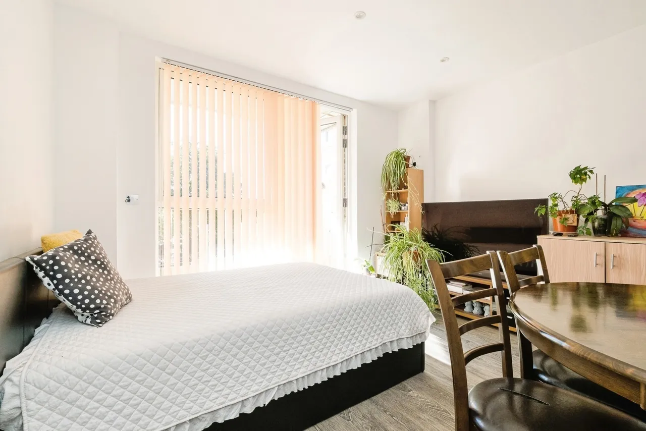 Rainham Road North, Dagenham, RM10, photo 14