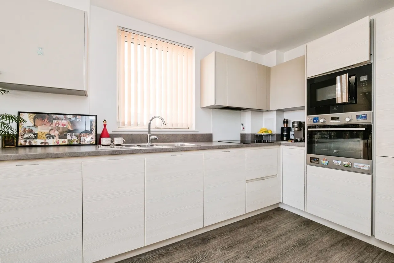 1 bed flat for sale — Rainham Road North, Dagenham, RM10