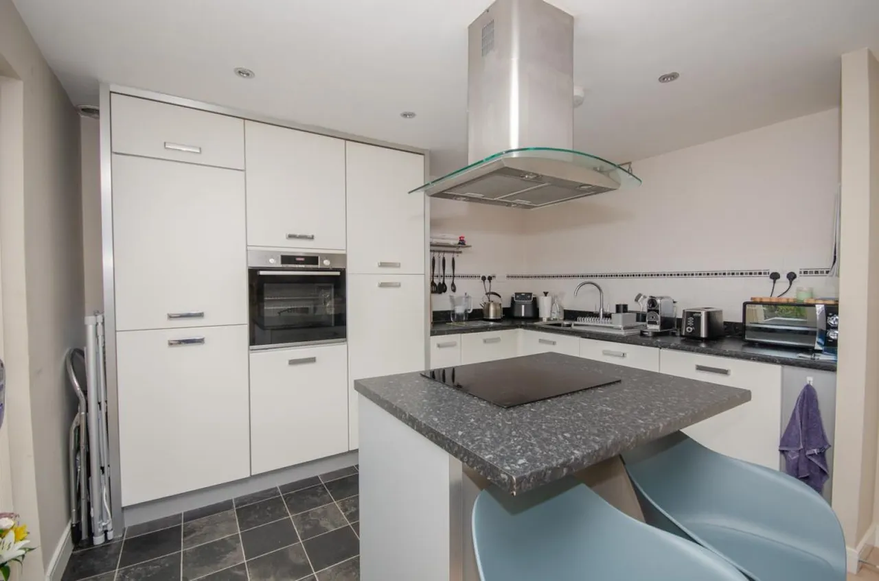 Long Down Avenue, Cheswick Village, BS16, photo 7