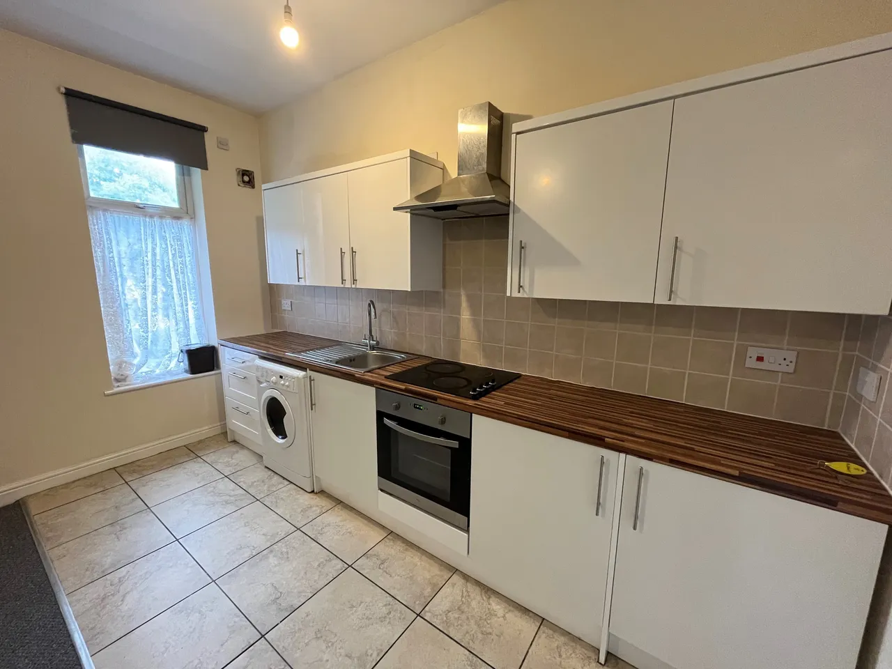 Albany Court, Roath, Cardiff, photo 2