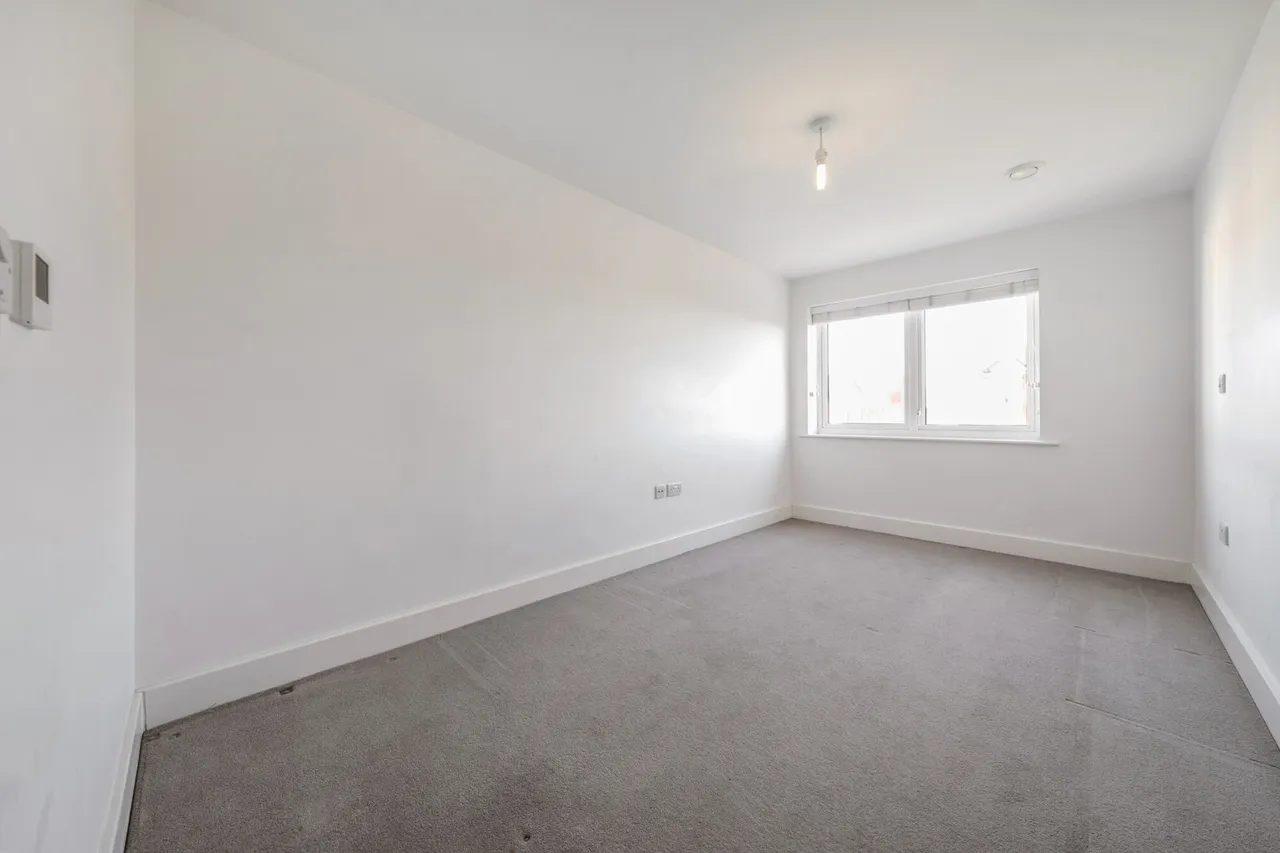 Pembroke Road, Ruislip, HA4, photo 5