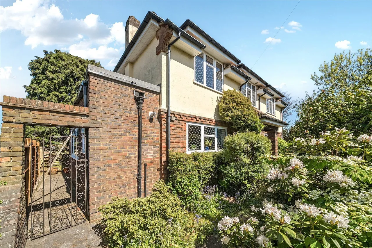 2 bed house for sale — Croydon Road, Keston, BR2