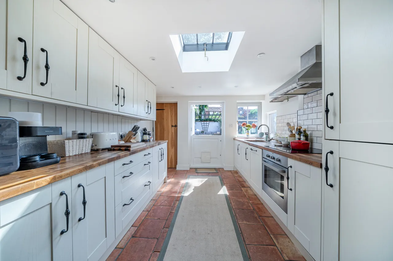 Middle Church Lane, Farnham, GU9, photo 4