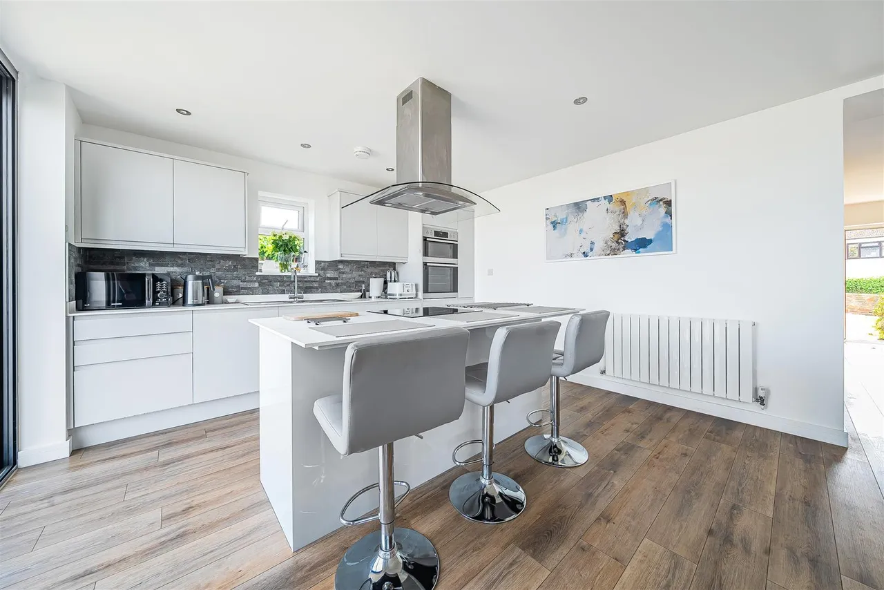 Langley Avenue, Brixham, photo 5