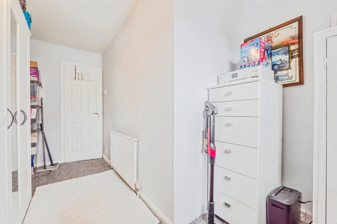 Brayford Place, Llanrumney, CF3, photo 10