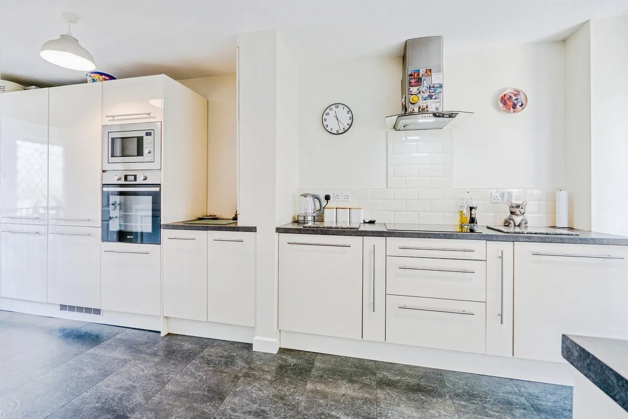 Brayford Place, Llanrumney, CF3, photo 6