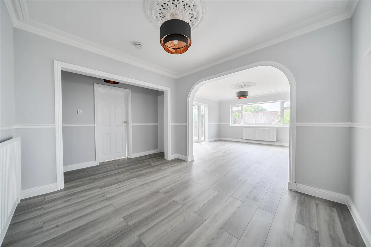 Holly Hill Lane, Sarisbury Green, Southampton, photo 3