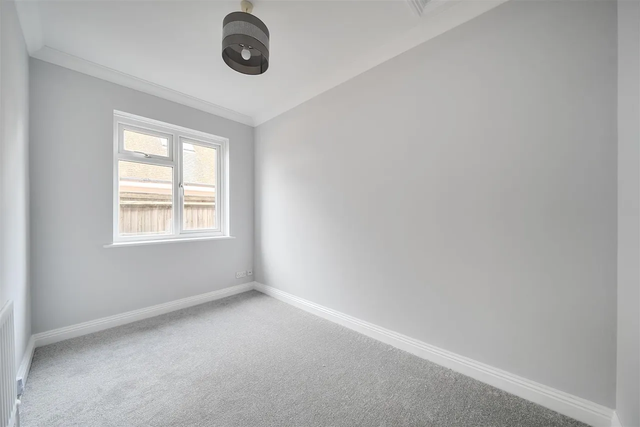 Holly Hill Lane, Sarisbury Green, Southampton, photo 10