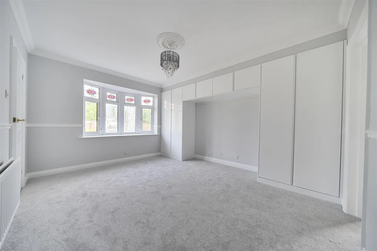Holly Hill Lane, Sarisbury Green, Southampton, photo 8