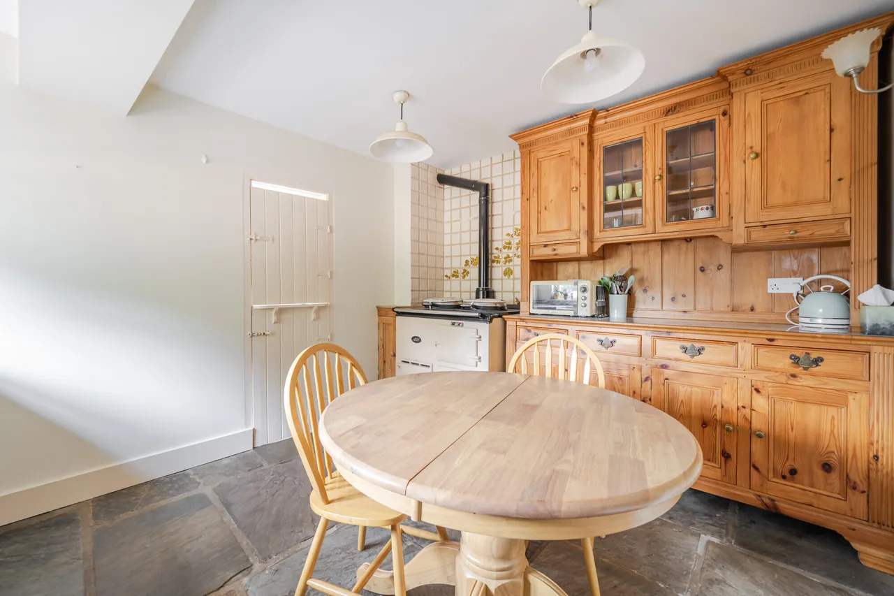 Tilford Street, Farnham, GU10, photo 12