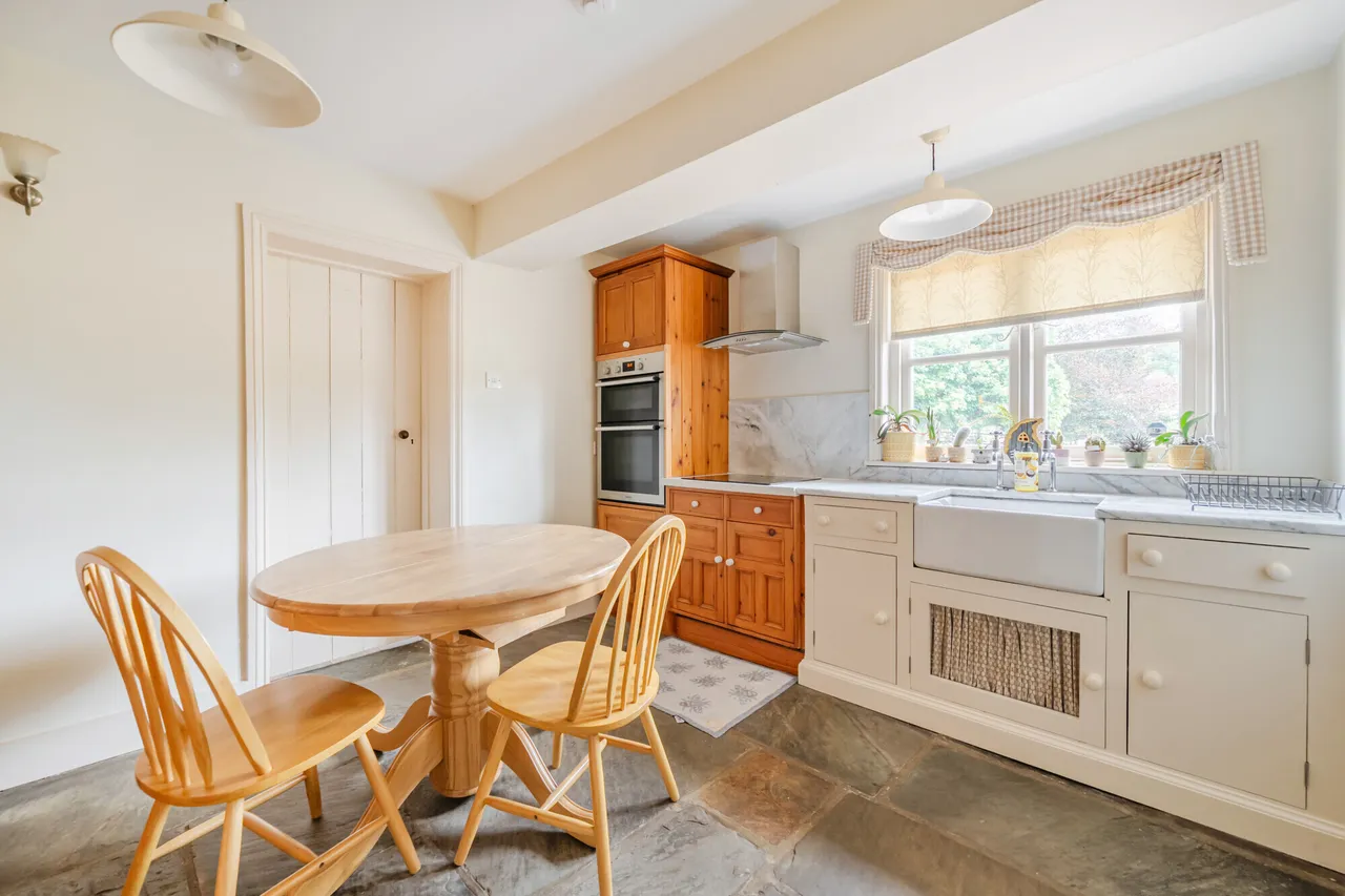 Tilford Street, Farnham, GU10, photo 4