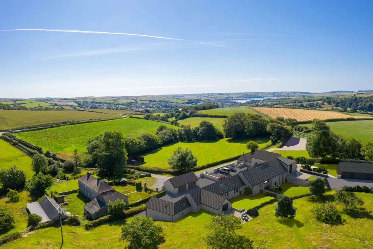 5 bed property for sale — Kingsbridge, Devon, TQ7 4AE