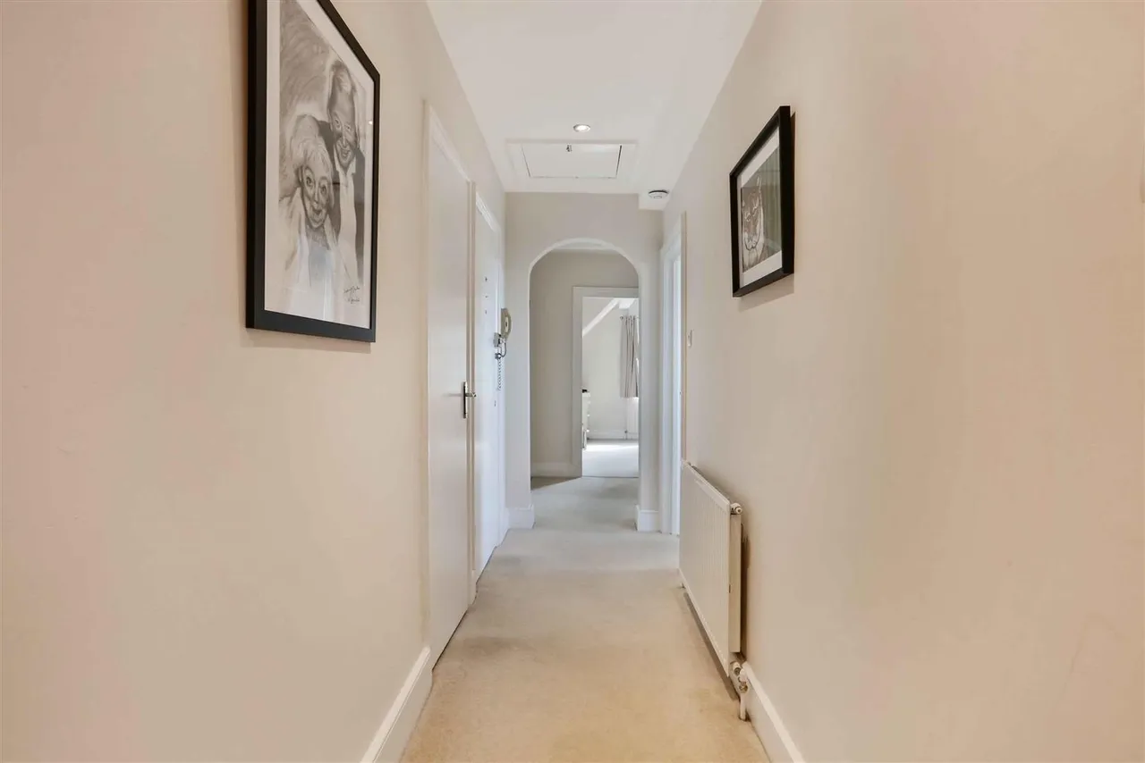Peaches Court, Peaches Close, Cheam, Surrey, SM2 7BQ, photo 5