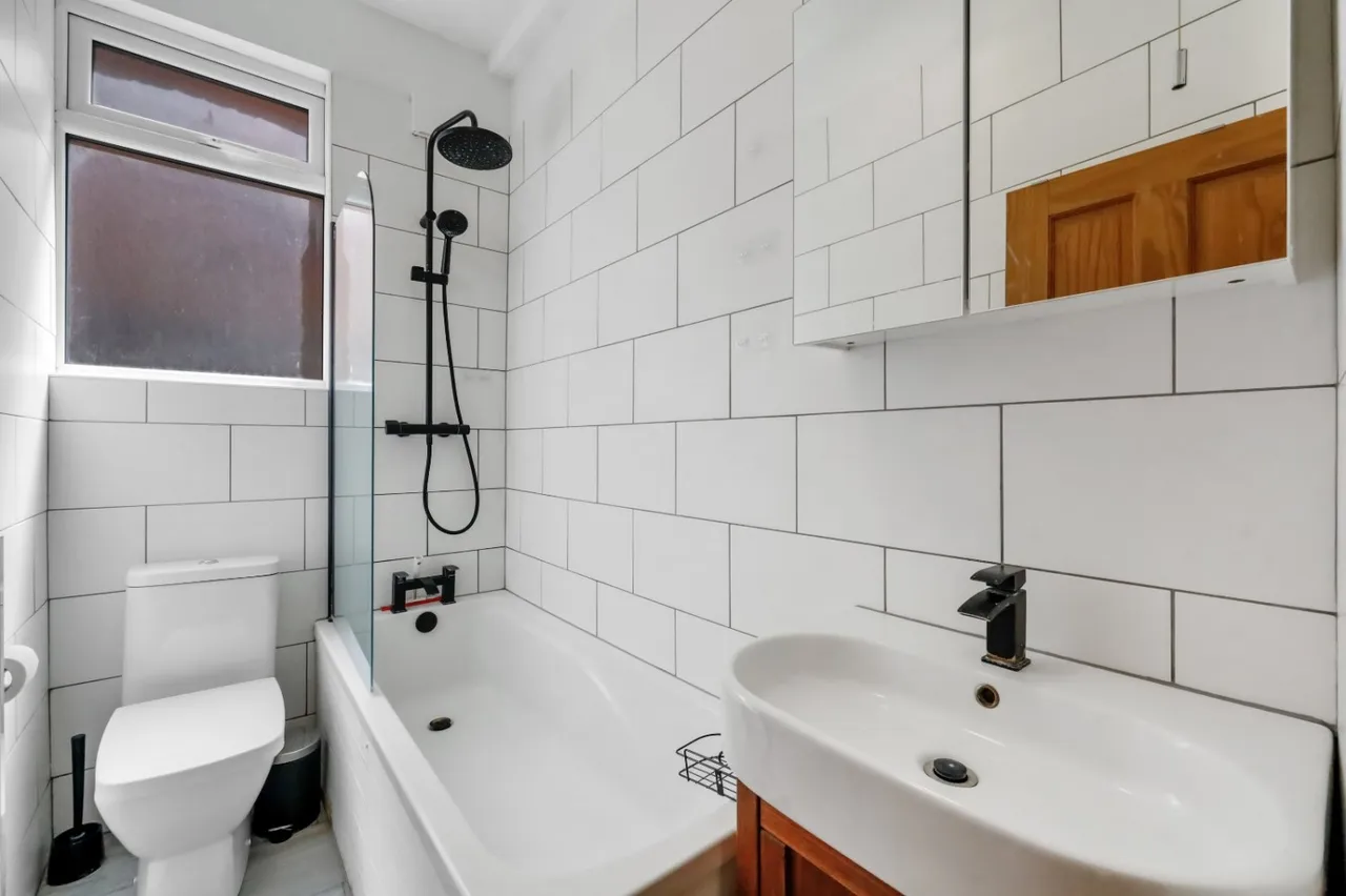 Riffel Road, Willesden Green, NW2, photo 6