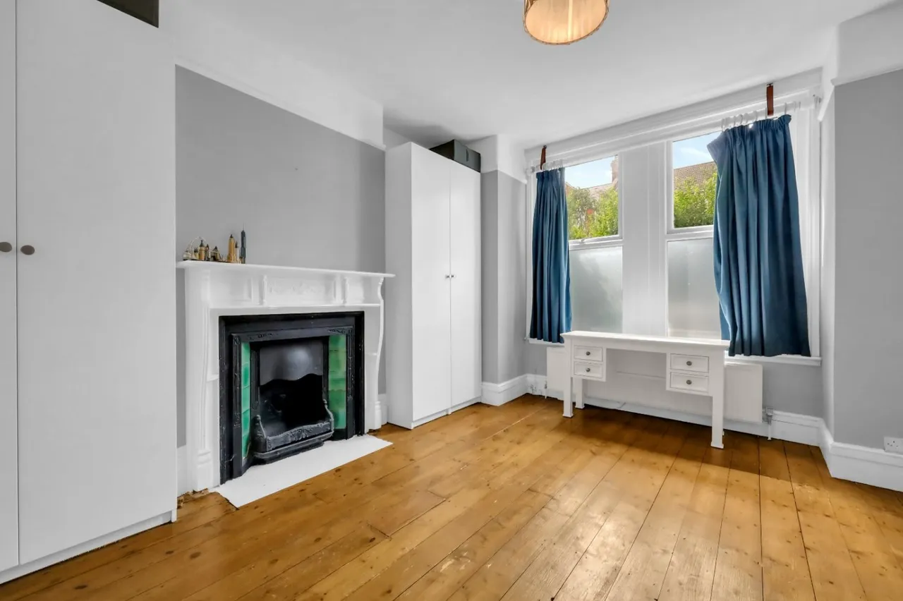 Riffel Road, Willesden Green, NW2, photo 3