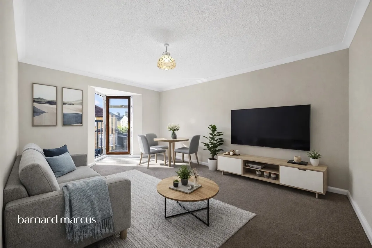 2 bed flat for sale — Lebanon Road, Croydon