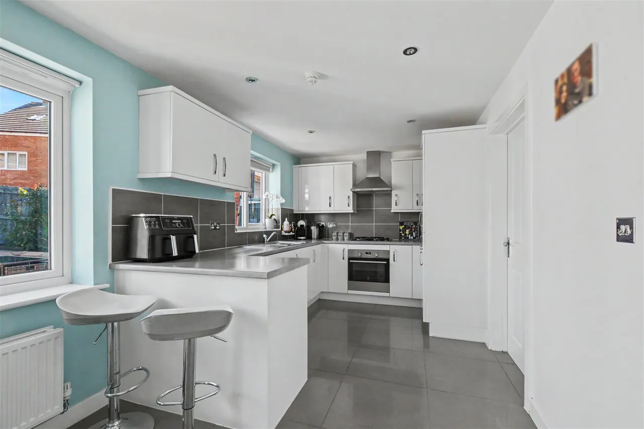 Wash Meadow Close, Ilkeston, DE7, photo 5