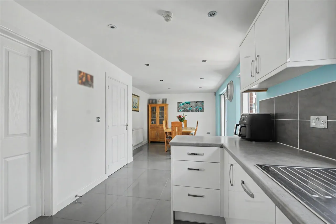 Wash Meadow Close, Ilkeston, DE7, photo 6