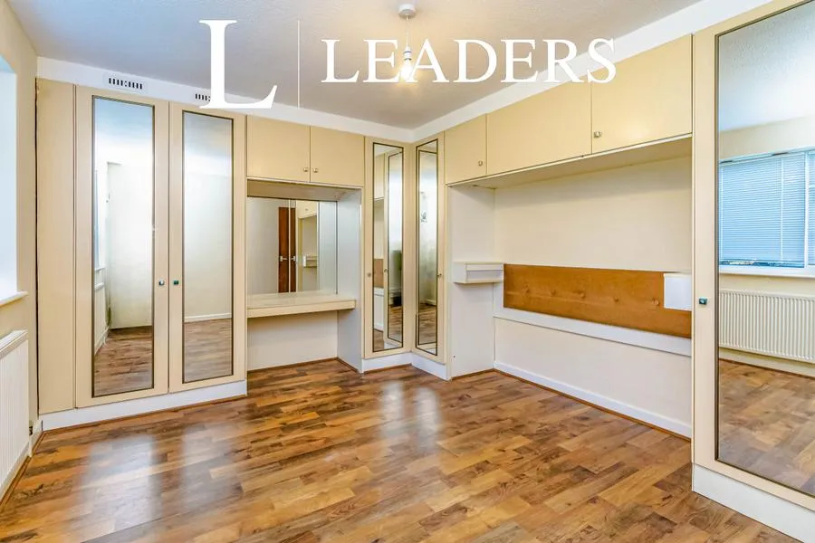 2 bed flat to rent, Outram Road, Croydon, CR0
