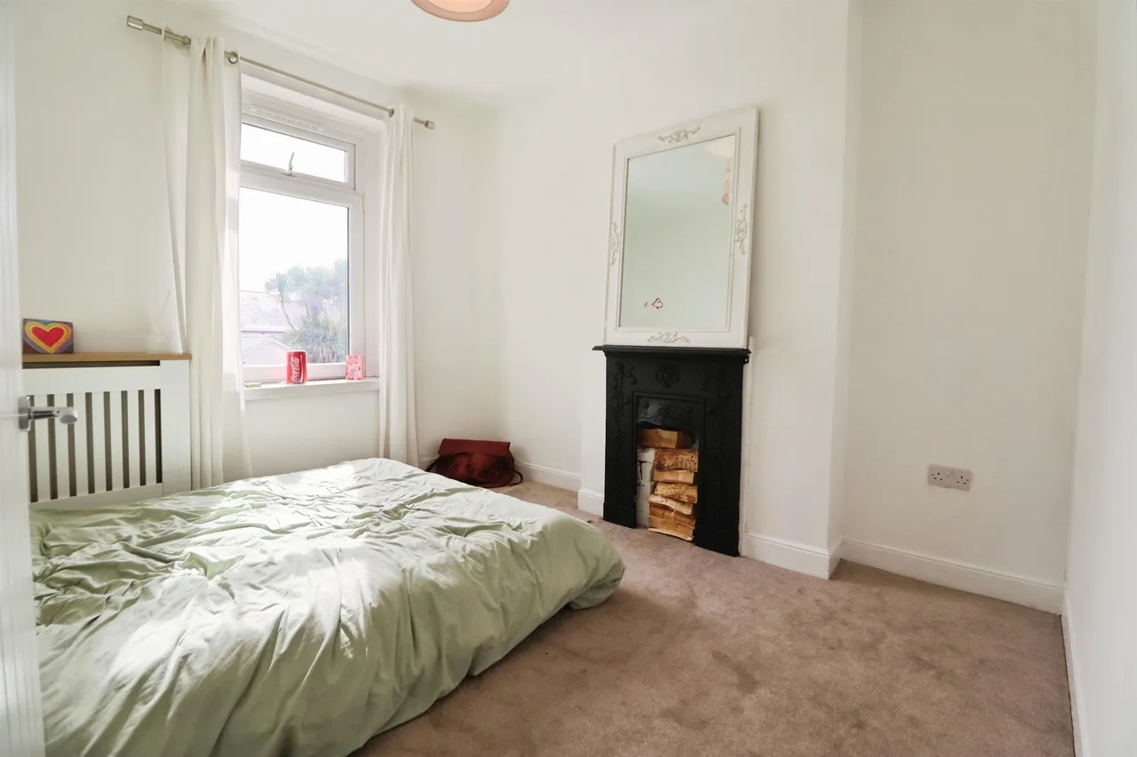 King Street, Penarth, CF64, photo 13