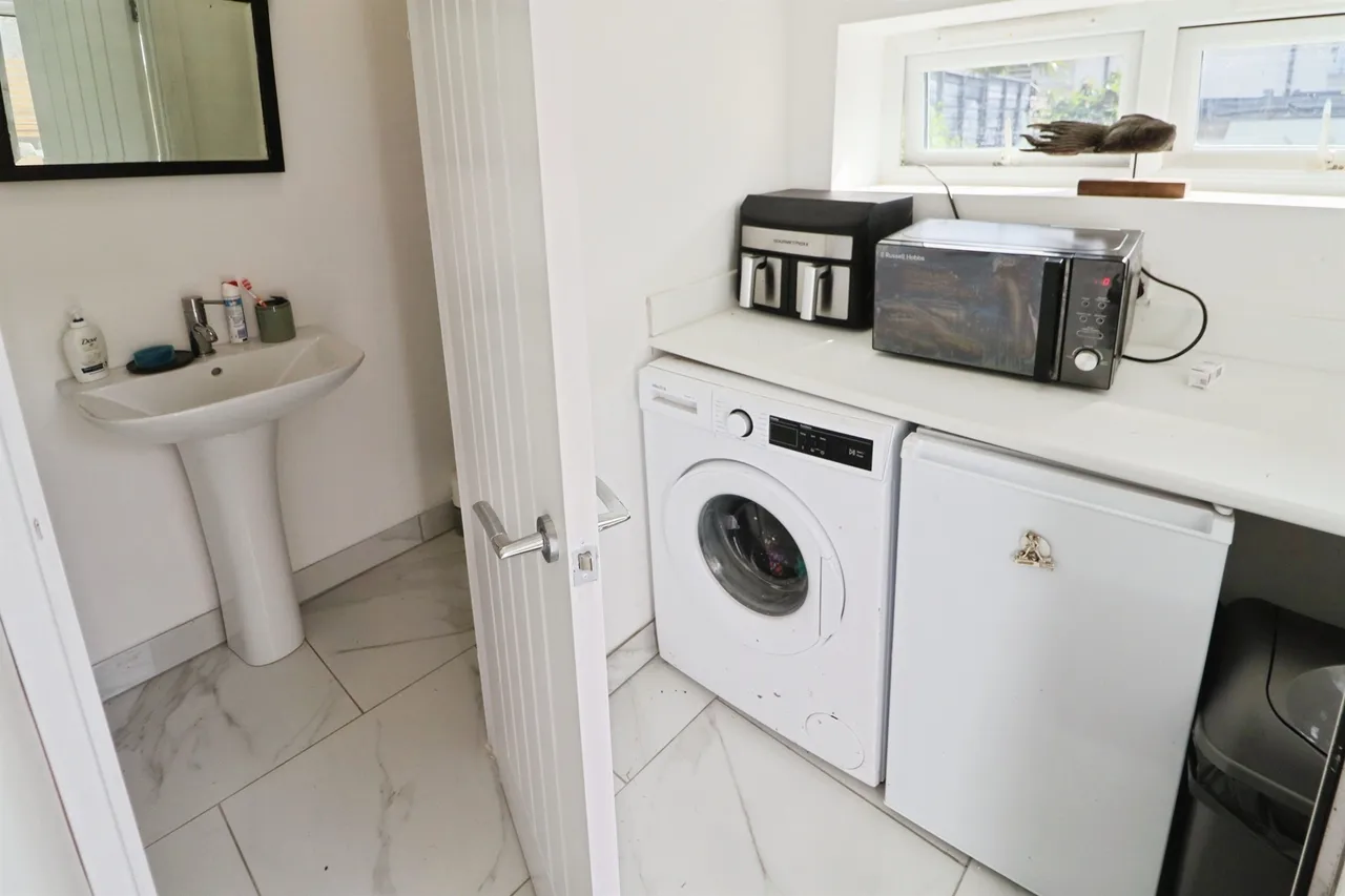 King Street, Penarth, CF64, photo 9