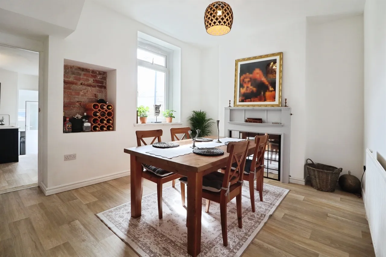 King Street, Penarth, CF64, photo 3