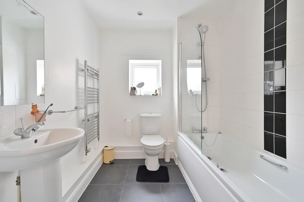 2 Humming Bird Court, Osprey Lane, Harrow, photo 7