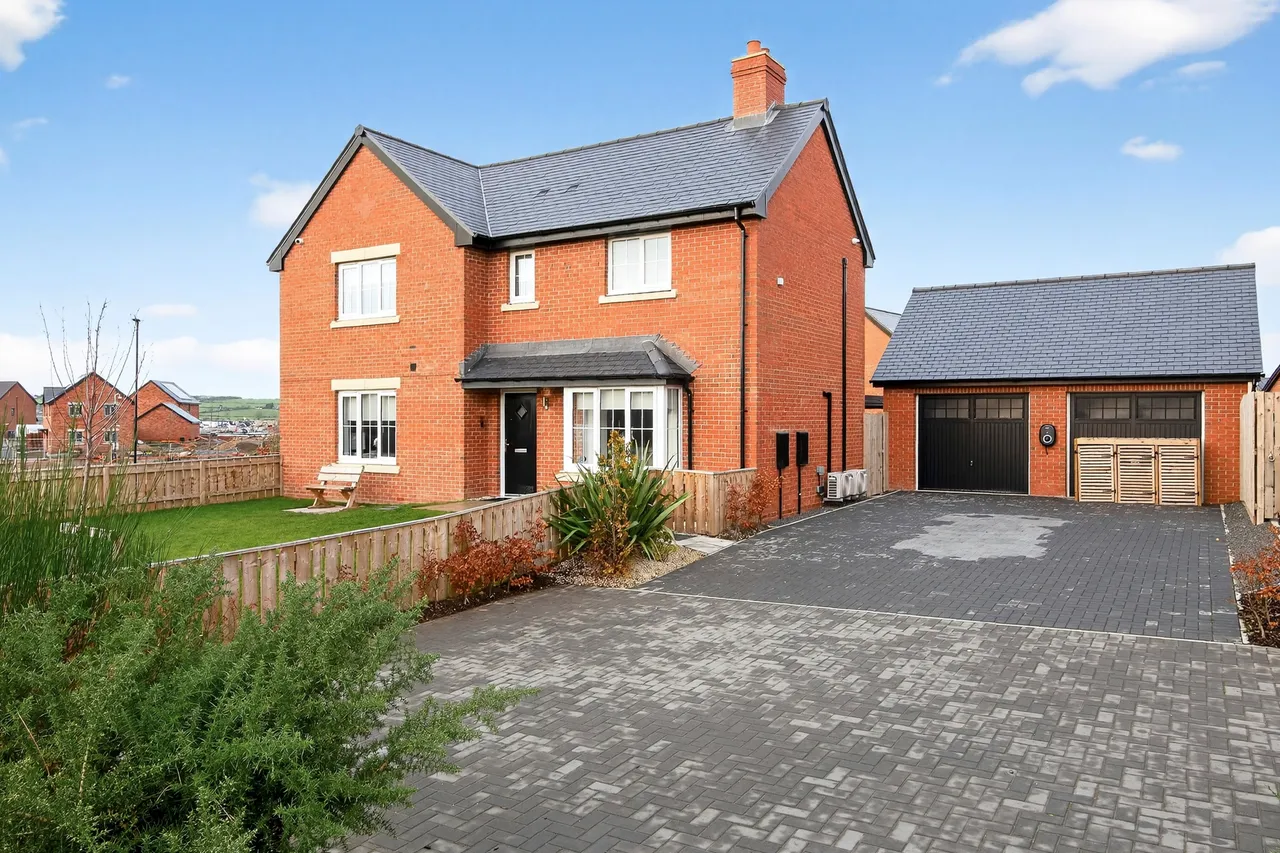 4 bed house for sale, Peregrine Way, Newcastle Upon Tyne, NE15