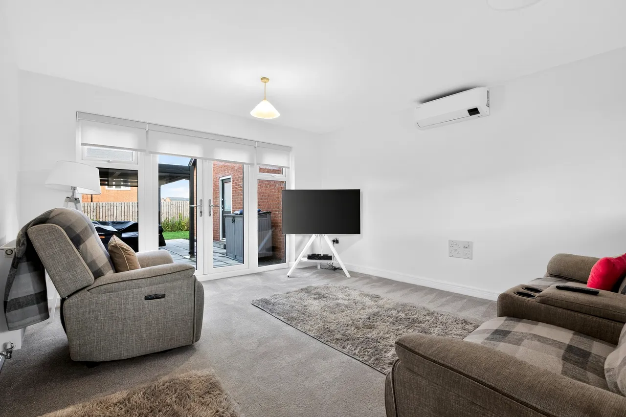 Peregrine Way, Newcastle Upon Tyne, NE15, photo 2