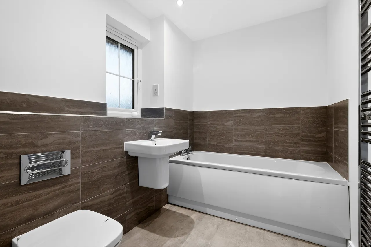 Peregrine Way, Newcastle Upon Tyne, NE15, photo 12