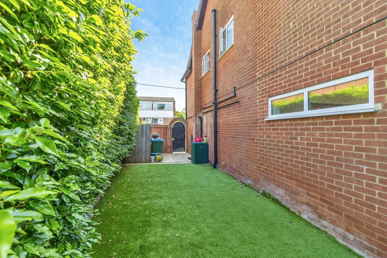 Spring Lane, Great Horwood, MK17, photo 28