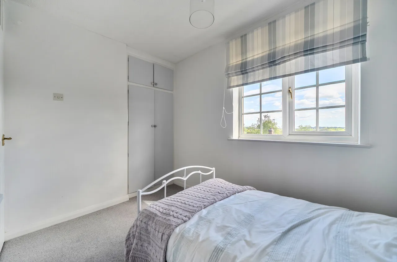Minchin Green, Binfield, Bracknell, Berkshire, RG42 5JW, photo 19