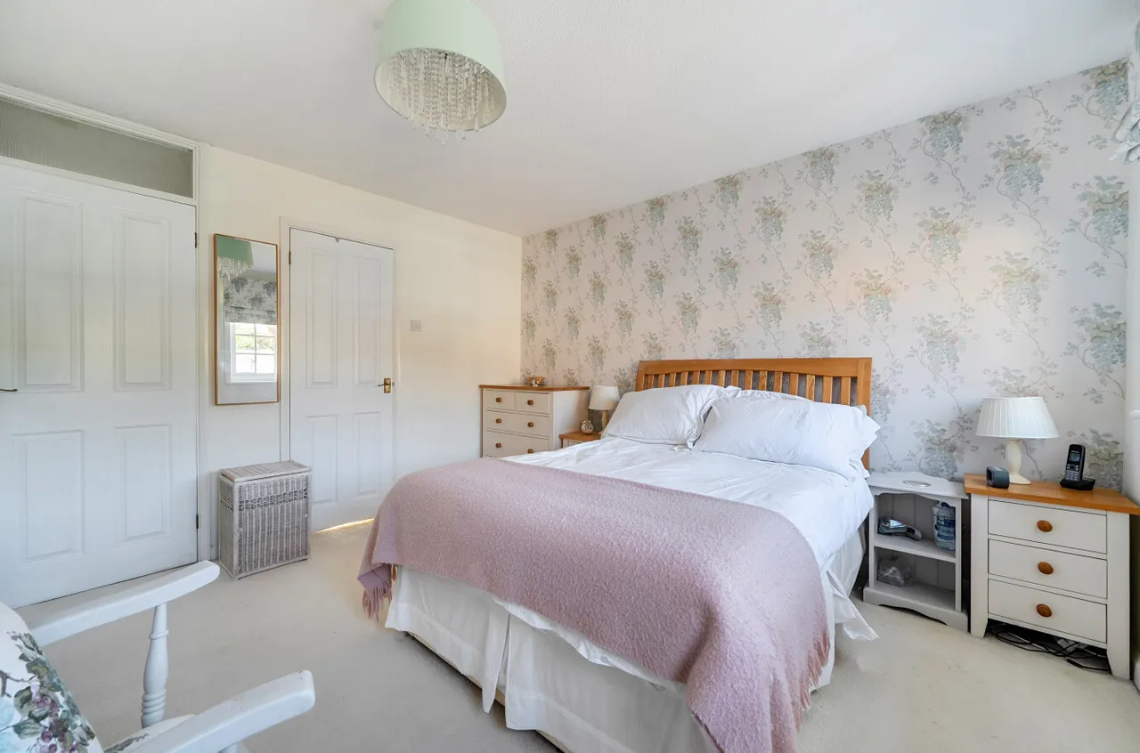 Minchin Green, Binfield, Bracknell, Berkshire, RG42 5JW, photo 12
