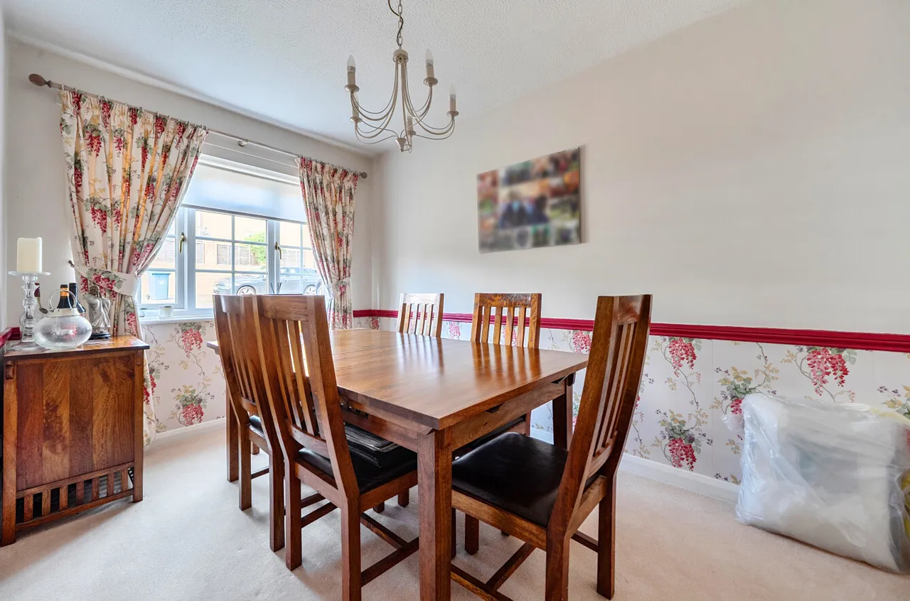 Minchin Green, Binfield, Bracknell, Berkshire, RG42 5JW, photo 9