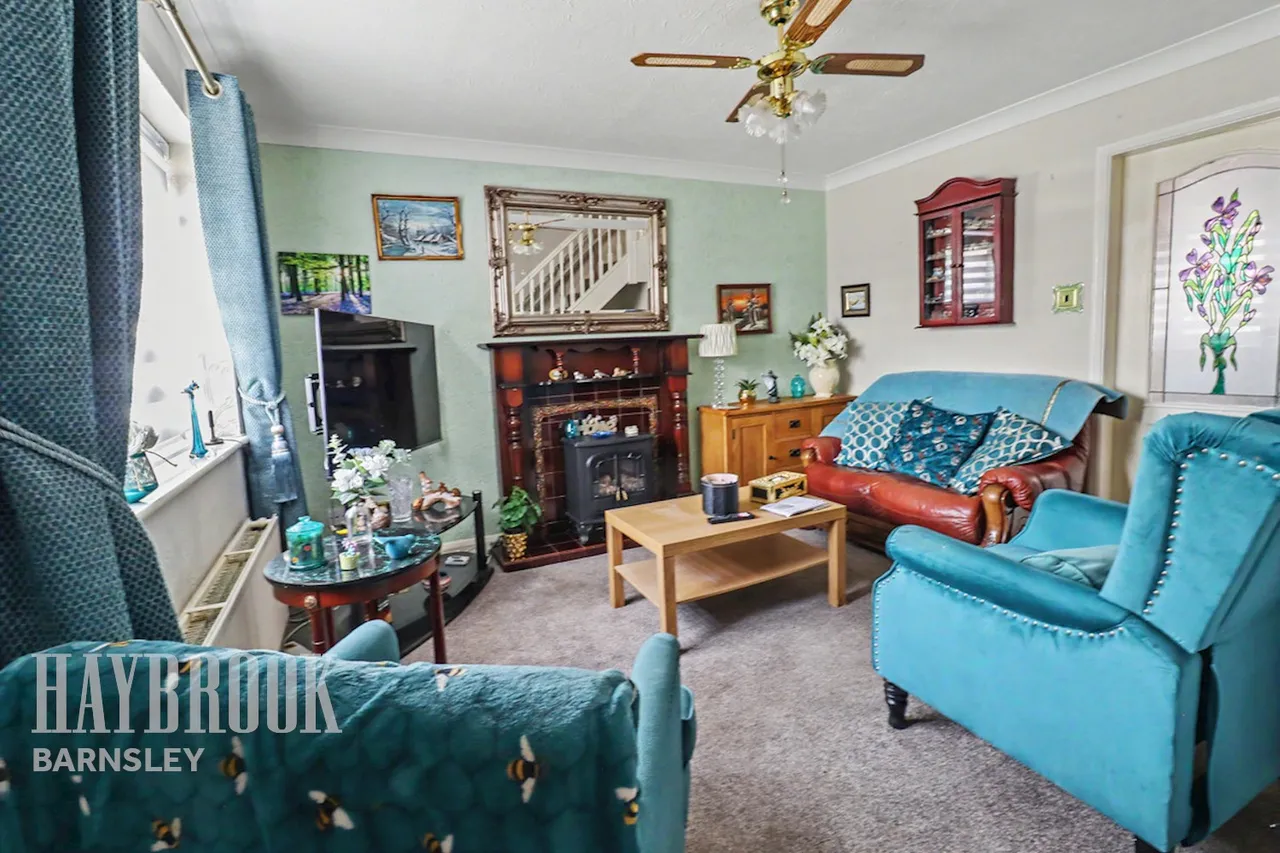 Harvest Close, Worsbrough, photo 5