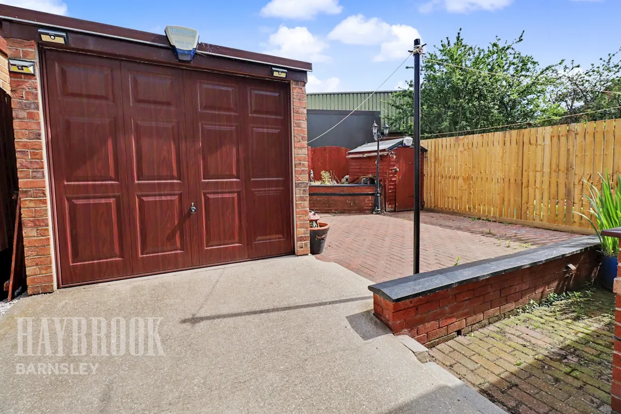 Harvest Close, Worsbrough, photo 9