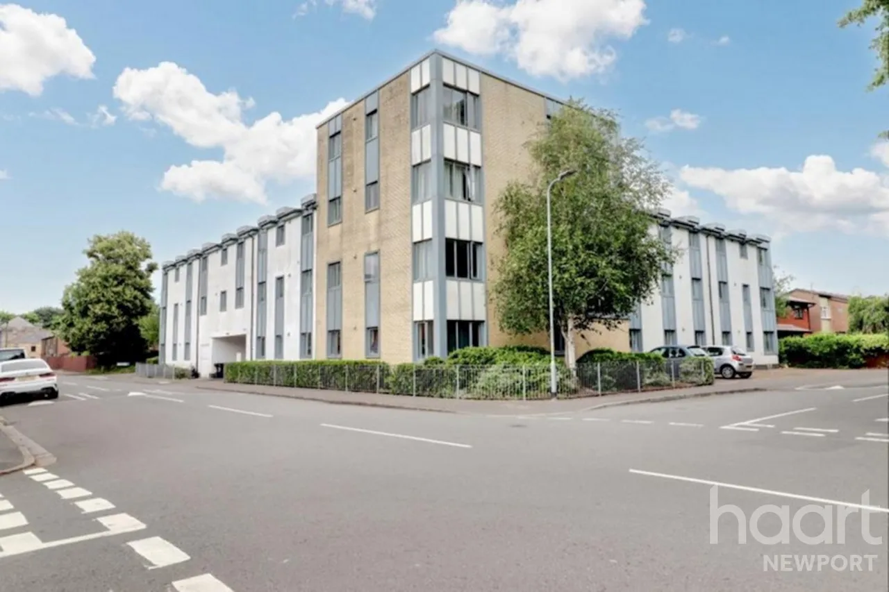 2 bed flat for sale, Pottery Terrace, Newport, NP20