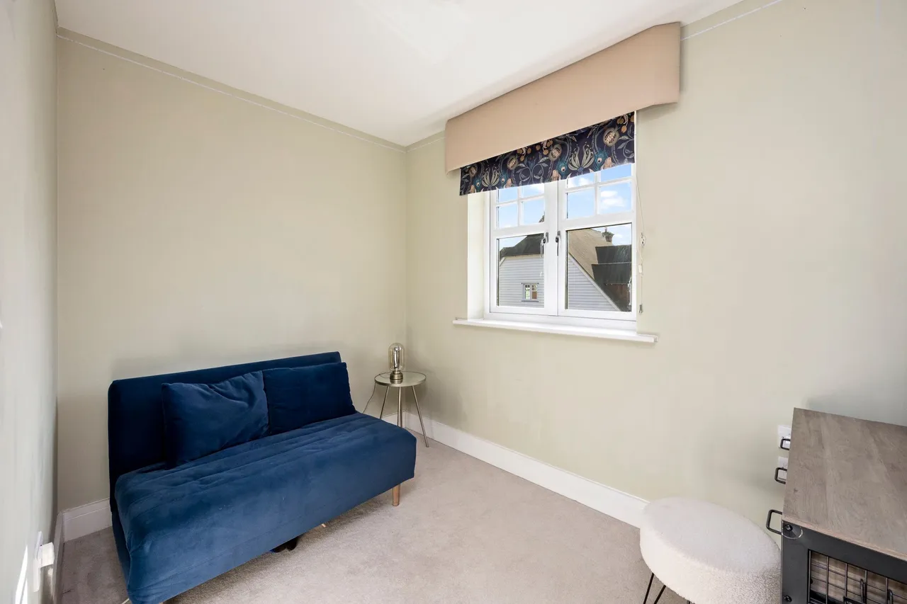 Farthings Hill, Horsham, RH12, photo 15