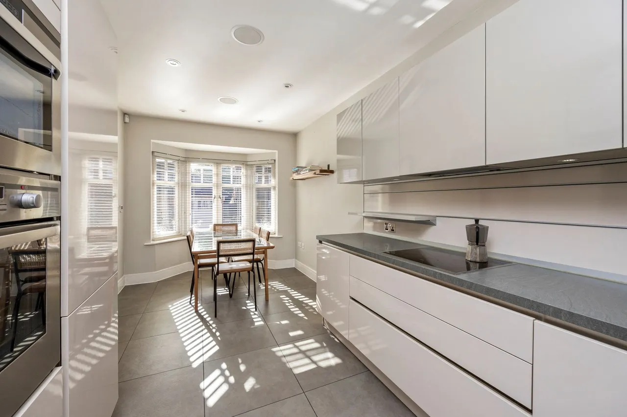Farthings Hill, Horsham, RH12, photo 5