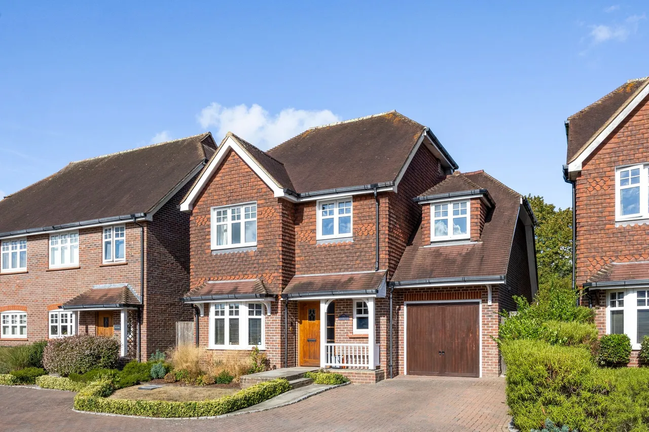 Farthings Hill, Horsham, RH12, photo 20